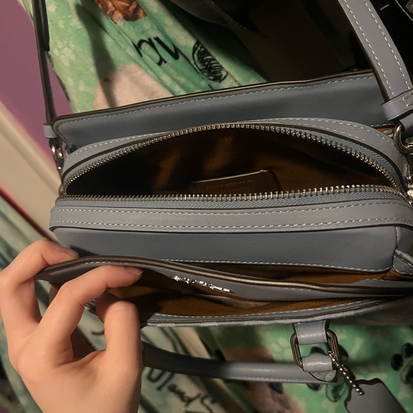 Beautiful pale blue coach purse new with tags - Picture 4 of 8